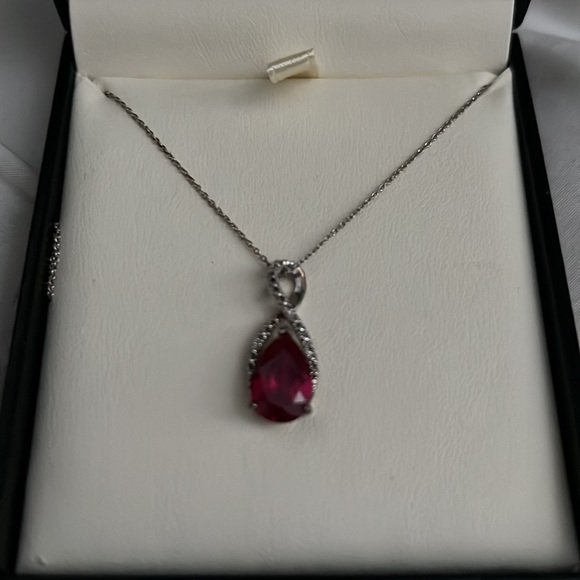 Garnet stone pendant and diamond necklace - Picture 4 of 6
